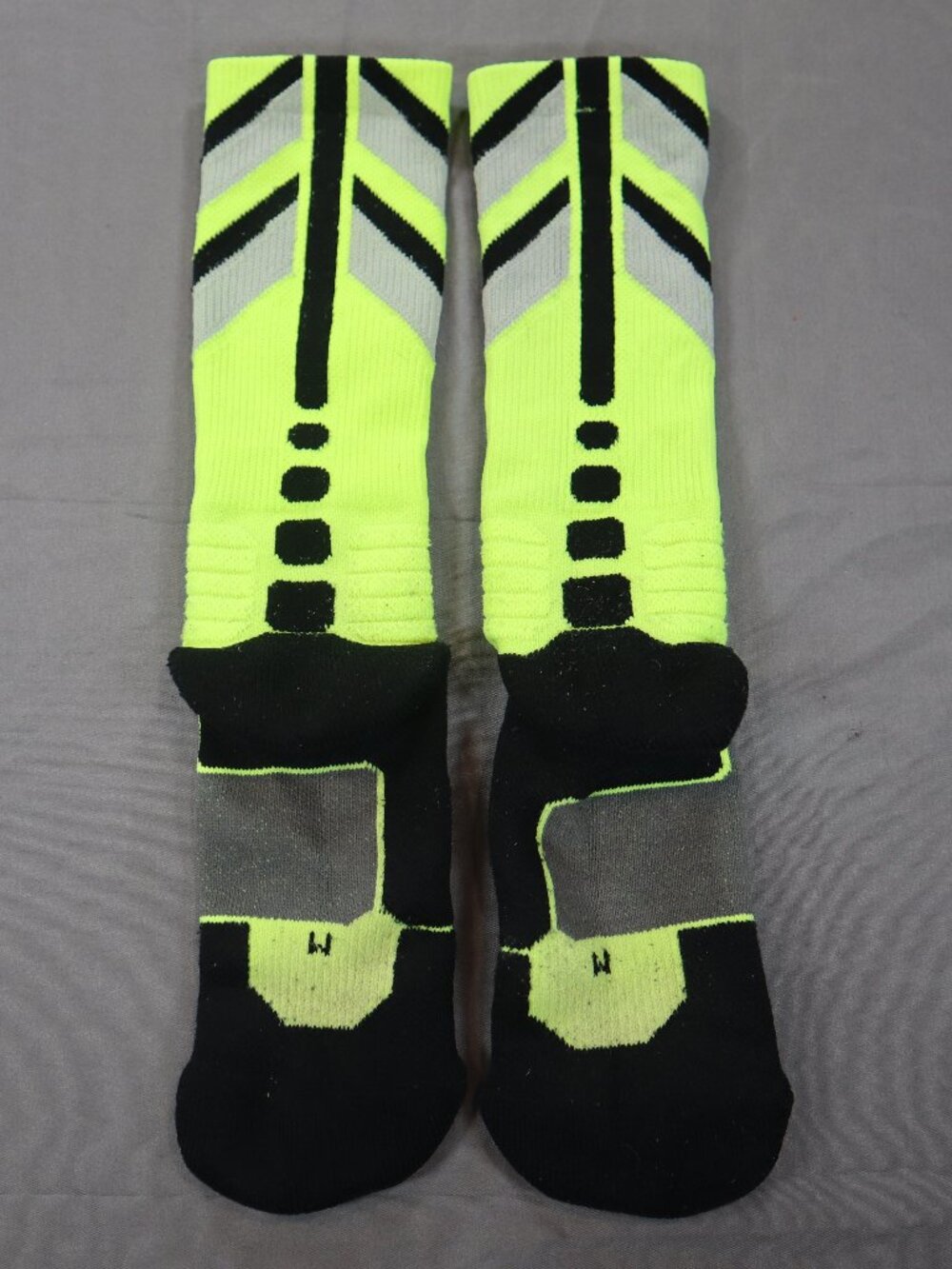 Nike HyperElite Dri-Fit green and black socks